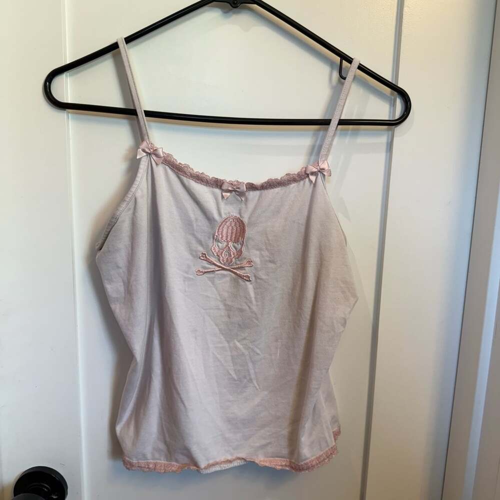 Romwe Kawaii Skull Embroidery Lace Splice Tank Top